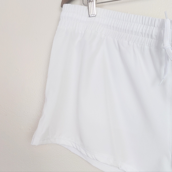 Life Is Good White Boardshorts Size XL Beach Shorts Pool Sun Protection Water - Picture 4 of 8